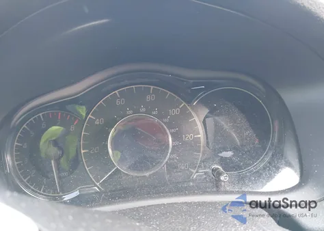 2015 Nissan Versa Note S (Sr)/S Plus/Sl/Sr/Sv z USA, uszkodzony, nr VIN 3N1CE2CP7FL380567